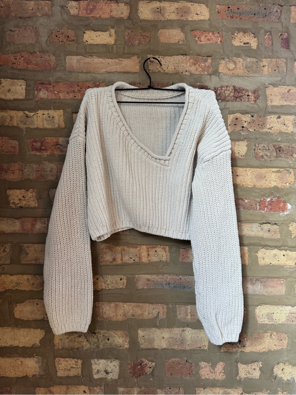 ZARA Cropped Knit Cream Sweater